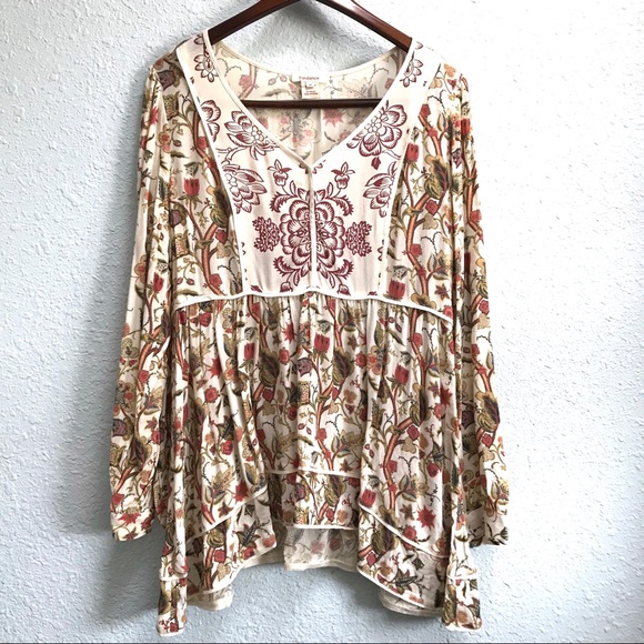 Sundance Tops - Sundance Floral Print Cream V Neck Tunic Size M
